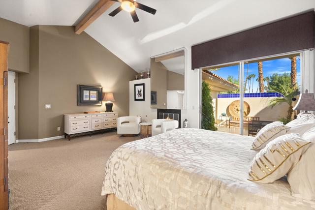 267 Kavenish W Drive, Rancho Mirage CA: https://media.crmls.org/mediaz/2921d98b-3fad-4c58-9281-d7368b80c31c.jpg