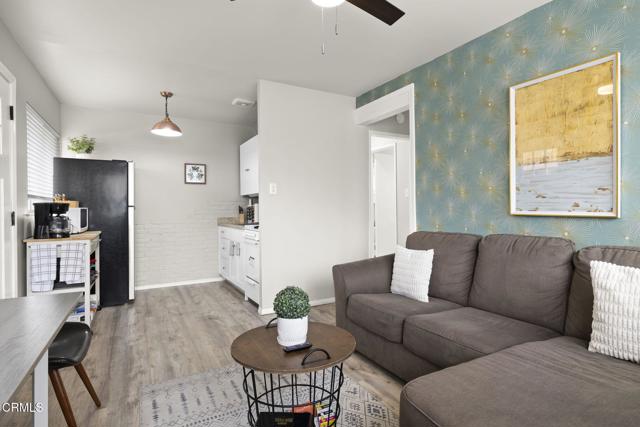 1132 1142 Pittsfield Lane, Ventura CA: https://media.crmls.org/mediaz/292256e7-9bbb-48ec-a6d0-9d700533c0e2.jpg