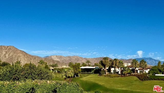 81400 Amundsen Avenue, La Quinta CA: https://media.crmls.org/mediaz/292298e8-4d32-4c7a-8e0d-95d75e5d78ea.jpg