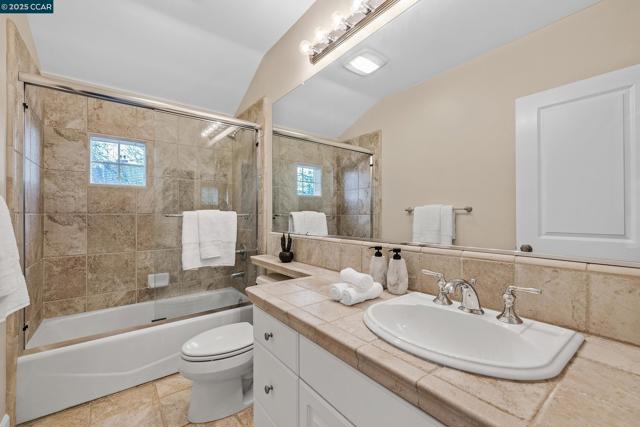 1966 Casablanca St, Danville CA: https://media.crmls.org/mediaz/2922a7d9-ee3e-40cb-b9d1-c0f89cebc05f.jpg