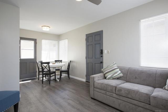 728 Jamaica Ct, San Diego CA: https://media.crmls.org/mediaz/2922abc7-421c-4c1a-9869-3929ddbfa9ec.jpg
