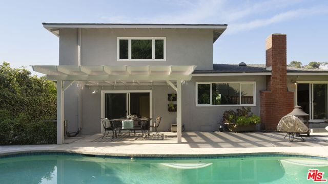 4061 Marchena Drive, Los Angeles CA: https://media.crmls.org/mediaz/2922c3e9-aaa1-415b-8da6-f3c832a8681a.jpg