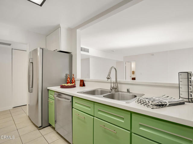 Detail Gallery Image 11 of 71 For 1127 E Del Mar Bld #411,  Pasadena,  CA 91106 - 2 Beds | 2 Baths