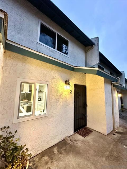 4950 Lantana Dr, San Diego CA: https://media.crmls.org/mediaz/2925cb38-6466-4af0-ab8a-c97798de26d4.jpg