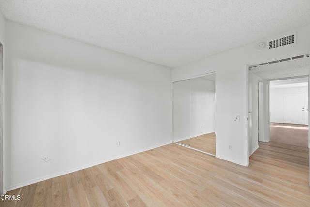 Detail Gallery Image 7 of 12 For 497 S El Molino Ave #102,  Pasadena,  CA 91101 - 2 Beds | 2 Baths