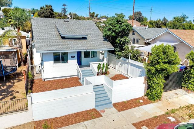2680 L St, San Diego CA: https://media.crmls.org/mediaz/2926fa5b-6247-480e-ac60-a31682f126ec.jpg