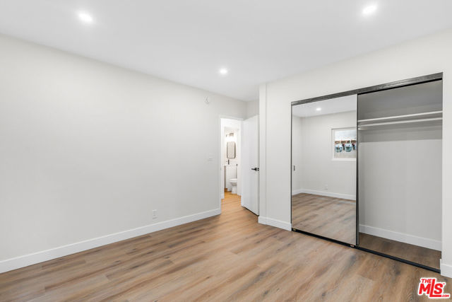 1333 Barry Avenue, Los Angeles CA: https://media.crmls.org/mediaz/29278a1c-3e91-419e-a5ae-24ed2d1b84e9.jpg