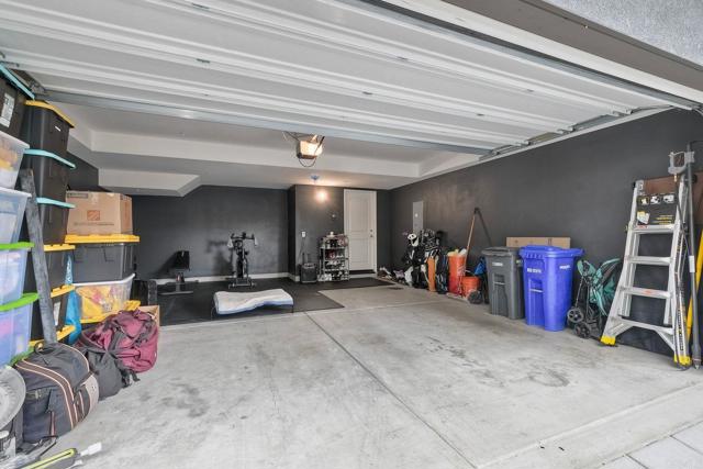 2211 Solara Lane, Vista CA: https://media.crmls.org/mediaz/2927db18-9dcd-45f0-b844-e5b053a36fe4.jpg