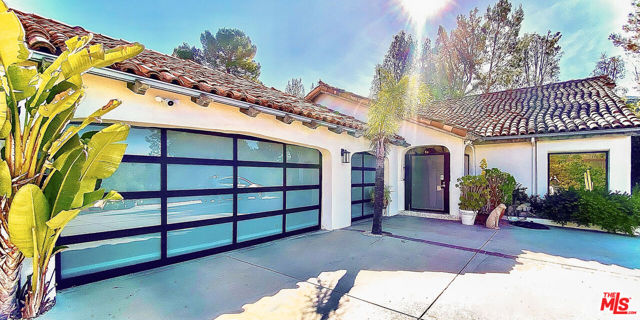 2266 Cold Canyon Road, Calabasas CA: https://media.crmls.org/mediaz/29286dce-e3e4-4133-84a7-b116b3e3dbc3.jpg