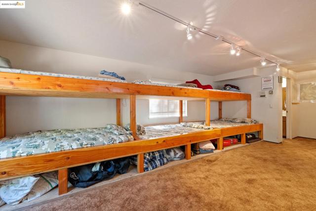 2119 Silverado Way, Arnold CA: https://media.crmls.org/mediaz/2928c344-1974-417f-b07f-2d67f7e3b855.jpg