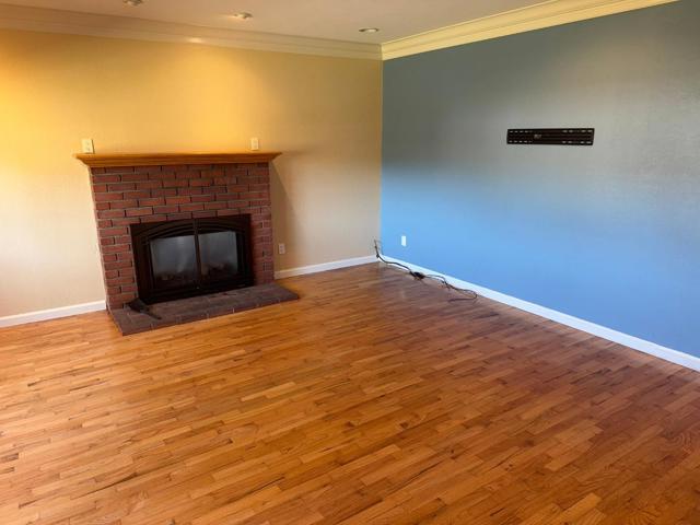 913 Camden Way, Salinas CA: https://media.crmls.org/mediaz/29294133-b02f-4970-87b6-9d1713fe729e.jpg