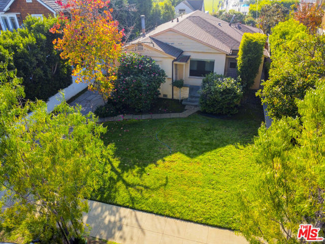844 25th Street photo 2