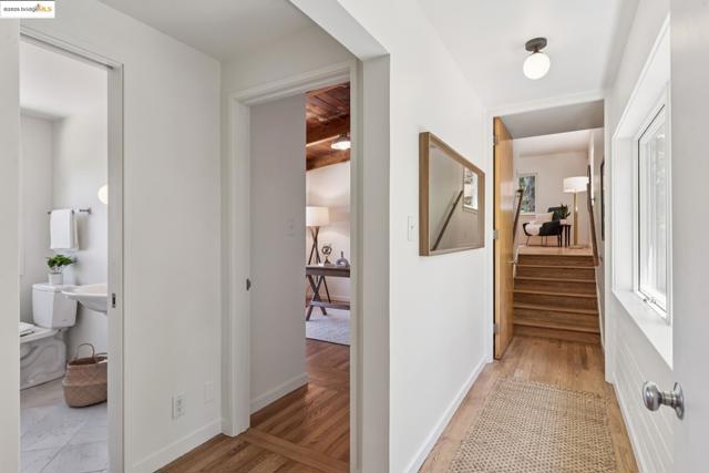 39 Norwood Ave, Kensington CA: https://media.crmls.org/mediaz/292a93b6-e62a-4487-b02c-d760cbd5d033.jpg