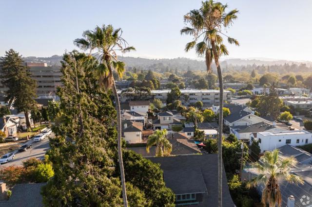683 Vanessa Drive, San Mateo CA: https://media.crmls.org/mediaz/292b785d-fba8-4f9e-83cc-7cf9629c1c50.jpg