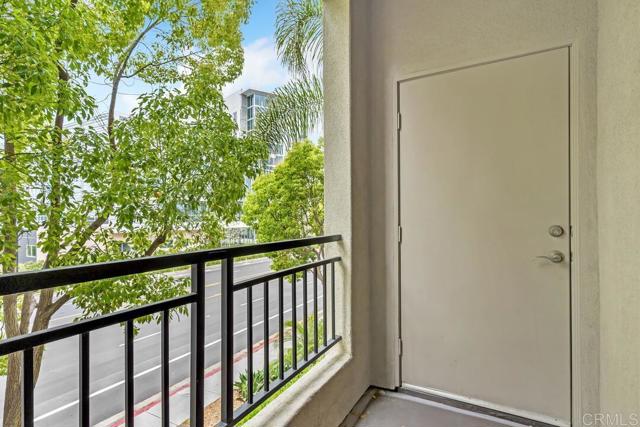 9253 Regents, La Jolla CA: https://media.crmls.org/mediaz/292be32b-6ab0-443a-92b5-cf19a31c5a4f.jpg