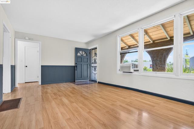 41 Corte Dorado Ct., Benicia CA: https://media.crmls.org/mediaz/292be435-a685-4d00-ad70-1d7f179dd8dd.jpg