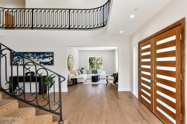 29677 Mulholland Highway, Agoura Hills CA: https://media.crmls.org/mediaz/292bff0c-508f-41a0-81e3-4ab6d52a3e97.jpg