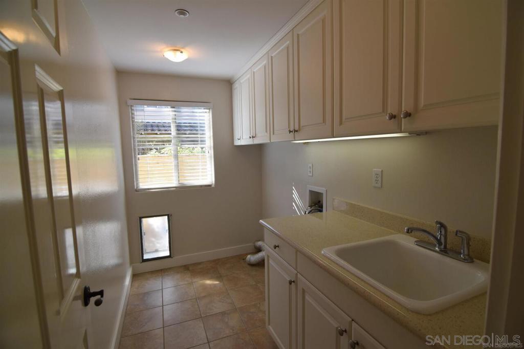 MLS #250039563SD image #27