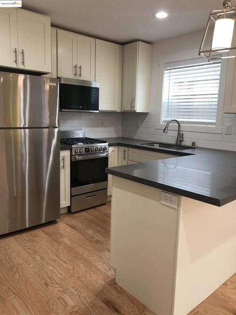 1628 Tyler St, Berkeley CA: https://media.crmls.org/mediaz/292d4c68-f4b1-4f24-a065-788884a76299.jpg