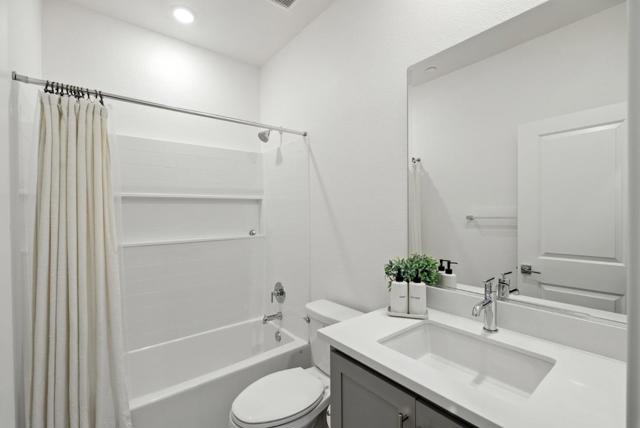 1900 Lotus Court, Hollister CA: https://media.crmls.org/mediaz/292d93c2-f540-4a6c-9147-4fff36c924b5.jpg