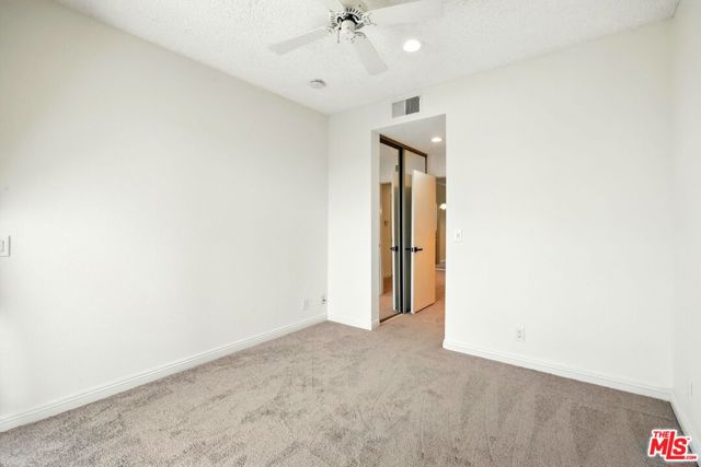 8505 Gulana Avenue, Playa del Rey CA: https://media.crmls.org/mediaz/292e3cad-cb54-4f84-a108-8a2dc8eabf97.jpg