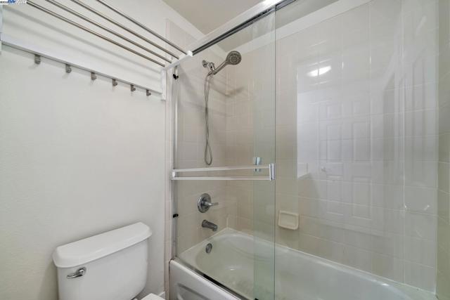 4222 Clarinbridge Cir, Dublin CA: https://media.crmls.org/mediaz/292e65dd-e69c-47ed-8333-9cdbdda1c1ee.jpg