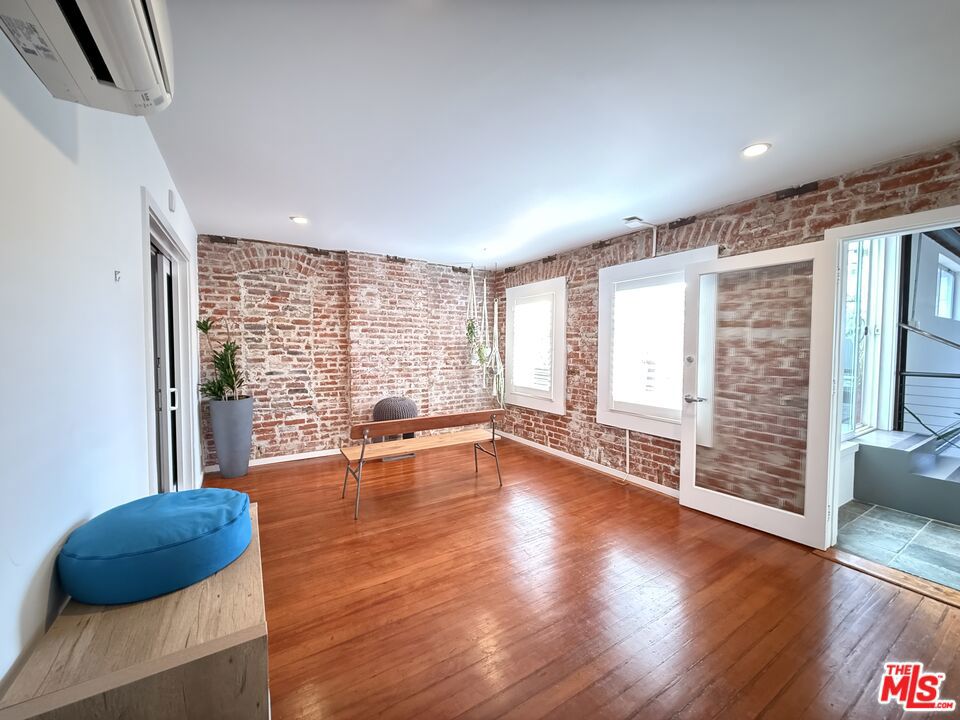 MLS #25616953 image #6