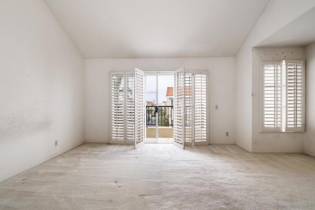 MLS #250044118SD image #29