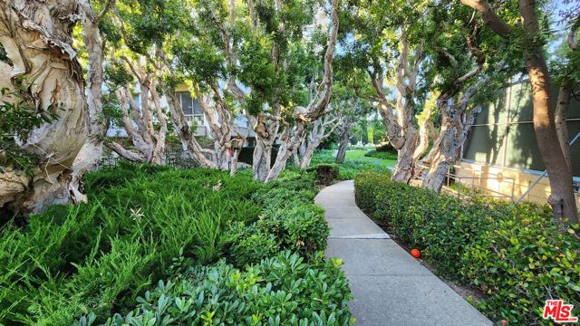 2160 Century Parkway, Los Angeles, California 90067, 1 Bedroom Bedrooms, ,1 BathroomBathrooms,Condominium,For Sale,Century,24394929