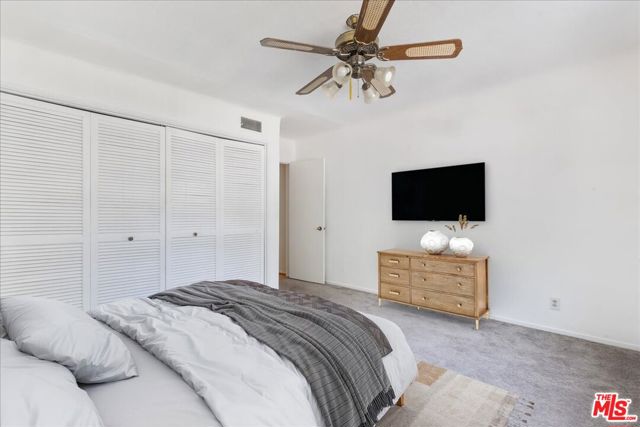 4210 Alcove Avenue, Studio City CA: https://media.crmls.org/mediaz/29302427-3e40-4bff-a67c-2c4d87fe42a7.jpg