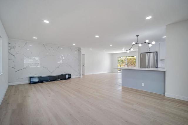 23730 Stratton Court, Hayward CA: https://media.crmls.org/mediaz/29304888-2dc0-4553-a5f8-ee8221f66b87.jpg
