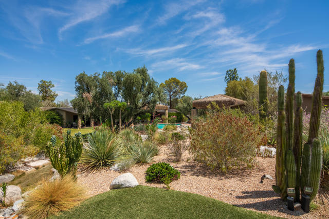 73297 Grapevine Street, Palm Desert CA: https://media.crmls.org/mediaz/29309b44-6efd-4d6b-9af8-c463c2ffad7c.jpg