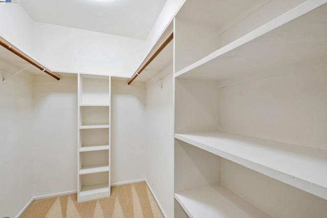 675 Sharon Park Dr, Menlo Park CA: https://media.crmls.org/mediaz/293227f0-d351-4fdc-82fc-6c4bc2f3fcf1.jpg