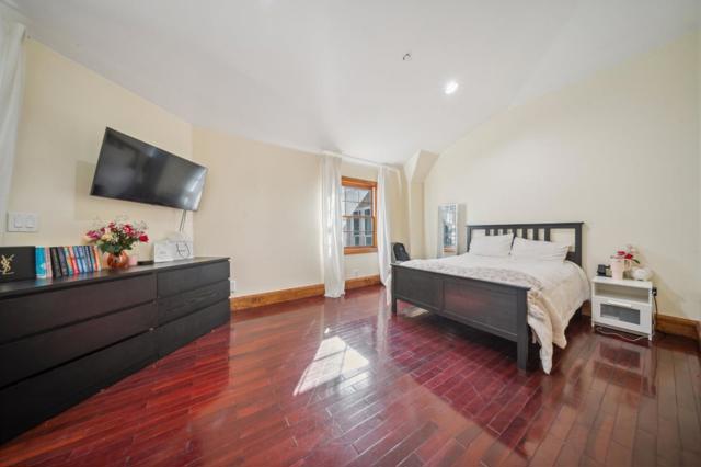 24541 Miller Hill Road, Los Gatos CA: https://media.crmls.org/mediaz/293298b3-ea4c-44f7-b962-e804da12e1c0.jpg