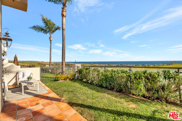 6412 Lunita Road, Malibu CA: https://media.crmls.org/mediaz/2932af8a-ded9-4695-883c-7f9c8a277e6a.jpg