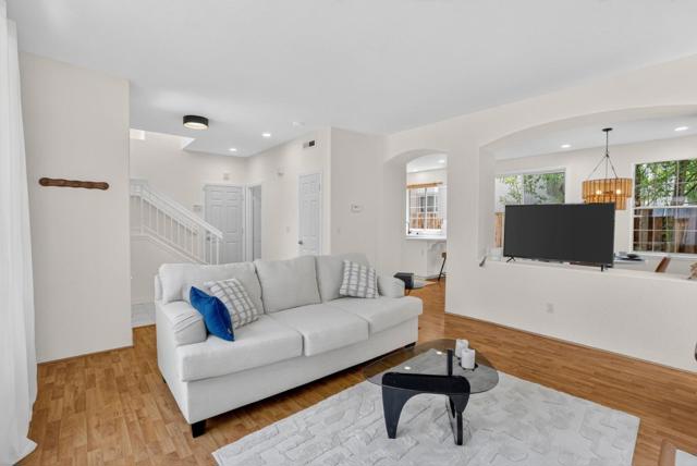 612 Villa Centre Way, San Jose CA: https://media.crmls.org/mediaz/29338d93-04d3-463c-b1bd-4abb701cfddf.jpg