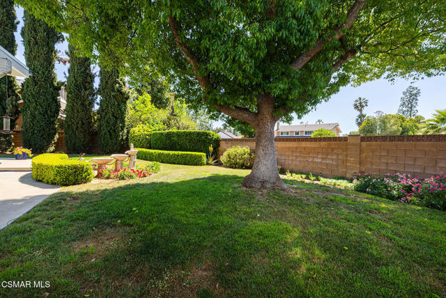 23300 Ingomar Street, Canoga Park CA: https://media.crmls.org/mediaz/2933bd41-333b-4ff1-b974-400fa6f10188.jpg