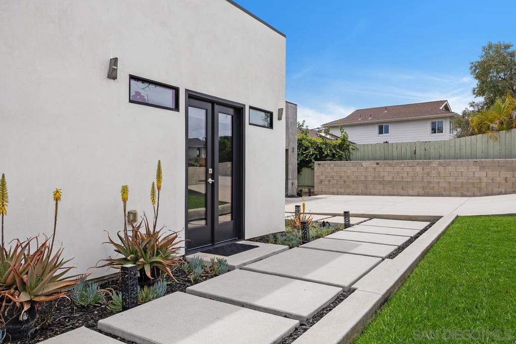 427 Hilmen Place - photo 10