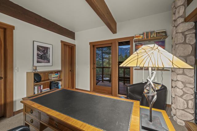 54789 Wildwood Drive, Idyllwild CA: https://media.crmls.org/mediaz/2934d5a1-b6d9-4be3-aa41-9fe9d7b08c0f.jpg