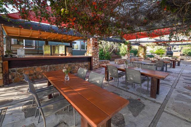 25260 E Old Julian Hwy, Ramona CA: https://media.crmls.org/mediaz/2934f26f-c1bb-4c88-8631-c5fa0f27957d.jpg