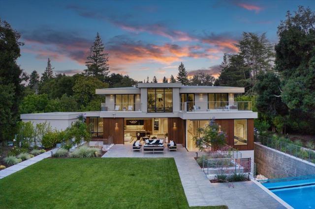 88 Tuscaloosa Avenue, Atherton CA: https://media.crmls.org/mediaz/29356230-71e4-45c8-8f33-bd686671a879.jpg