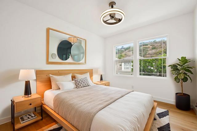 15801 Caminito Cantaras, Del Mar CA: https://media.crmls.org/mediaz/2935f6c9-6fb3-49bd-8bc3-2728a47b5983.jpg