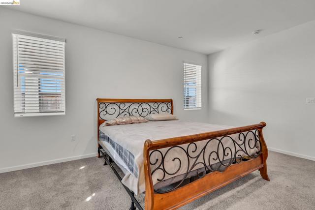 2087 Stars Dr, Rio Vista CA: https://media.crmls.org/mediaz/29362f22-8dd0-4d68-98ea-c07f7d2ebfe0.jpg