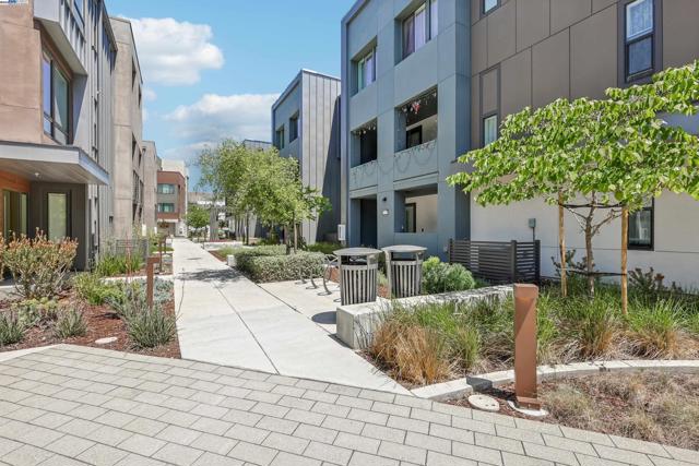 3819 Improvement Ter, Fremont CA: https://media.crmls.org/mediaz/29367003-1197-4adb-a1dc-2ed0b9644cfb.jpg