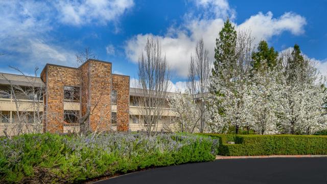 1280 Sharon Park Drive, Menlo Park CA: https://media.crmls.org/mediaz/2938c911-4c4b-4df5-803b-d014bf7d90d6.jpg