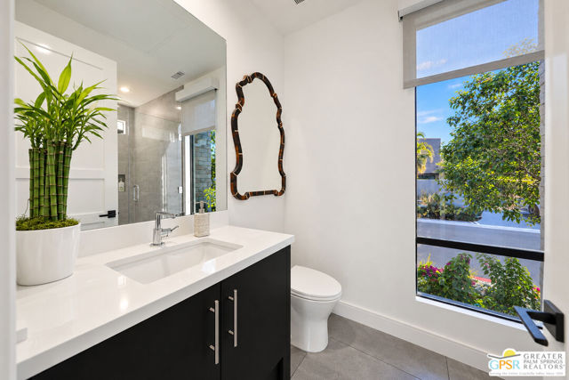 141 Blue Moon Drive, Palm Springs, CA 92262