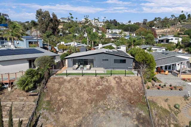 Detail Gallery Image 10 of 47 For 4821 Viane Way, San Diego,  CA 92110 - 4 Beds | 2 Baths