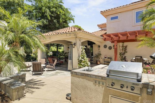 14963 Huntington Gate Drive, Poway CA: https://media.crmls.org/mediaz/293a8391-1339-489d-a315-f8b87a923131.jpg