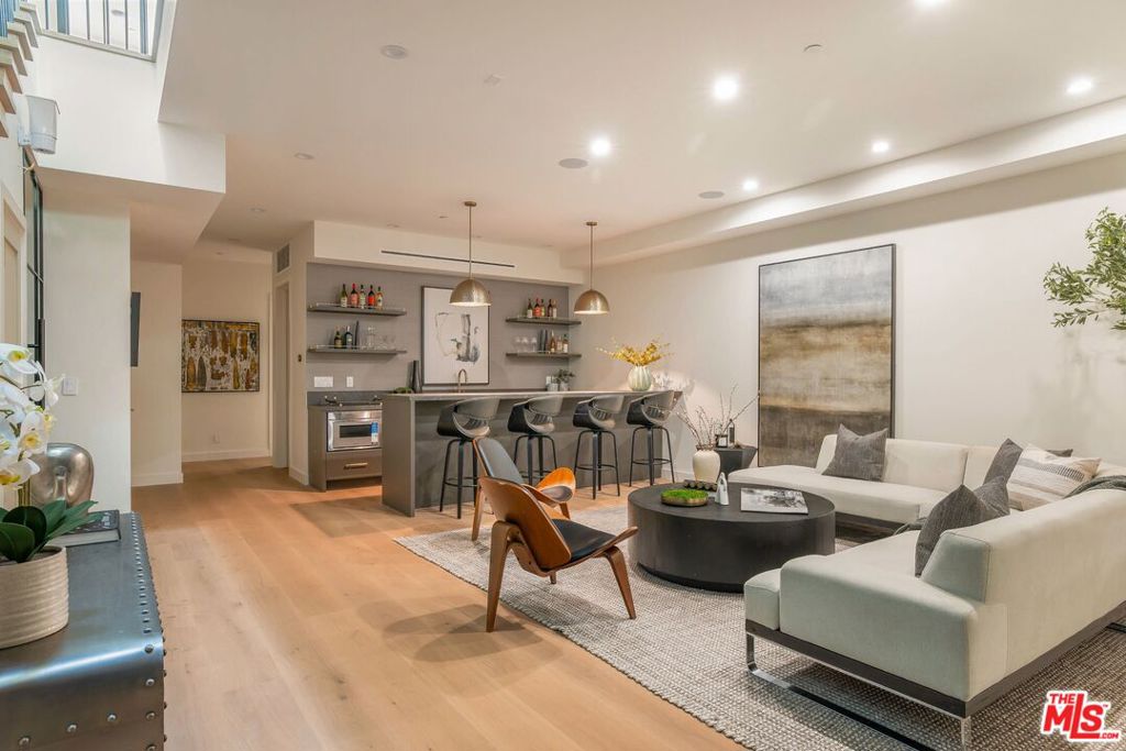 3935 Rhodes AvenueStudio City img 29