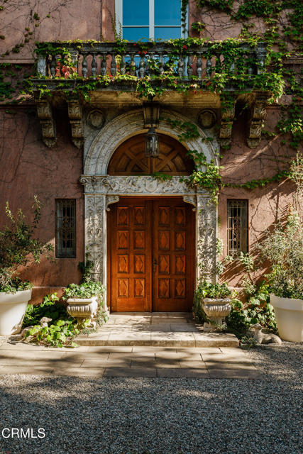 225 Grand Avenue, South Pasadena CA: https://media.crmls.org/mediaz/293b8442-40ad-4f34-bc74-39f64be9bf9f.jpg